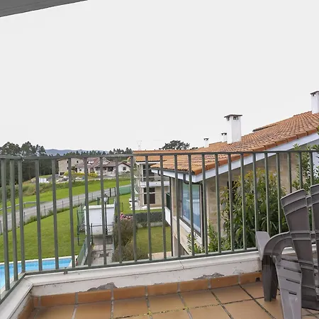 En Con Piscina