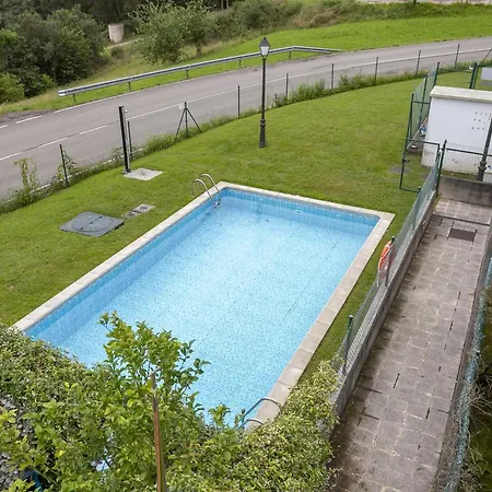 En Con Piscina Valoria